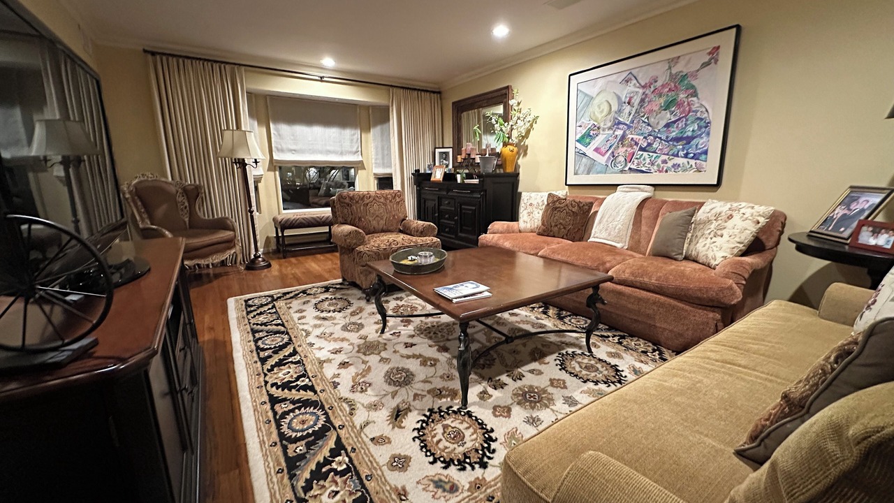 Photo of Livingroom in Woodbury