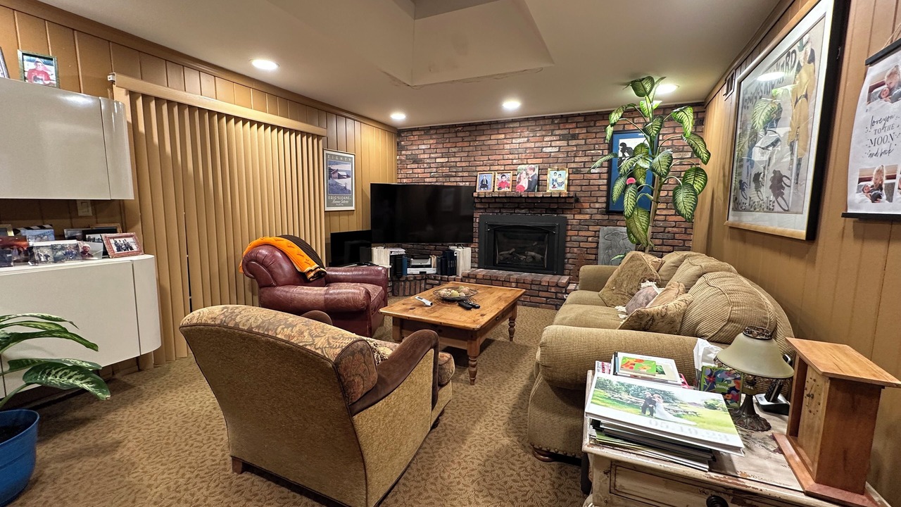 Photo of Livingroom in Woodbury