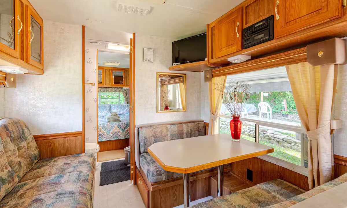 Photo of Livingroom in Town of New Baltimore