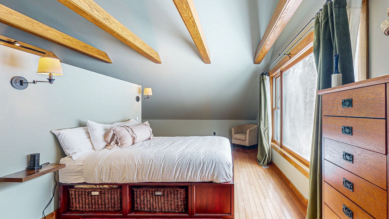 Photo of Bedroom in Bethel