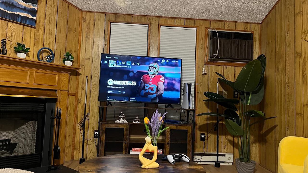 Photo of Livingroom in The Woods