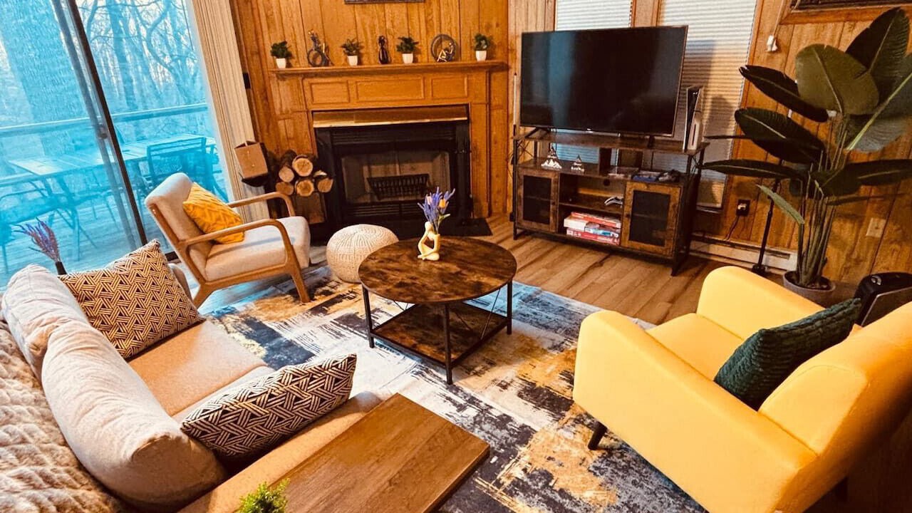 Photo of Livingroom in The Woods