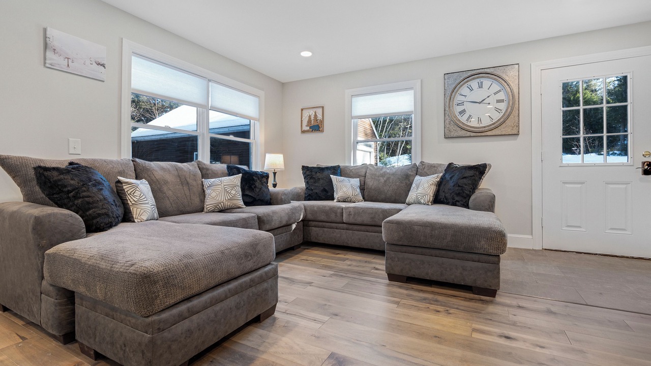 Photo of Livingroom in Rumford Center