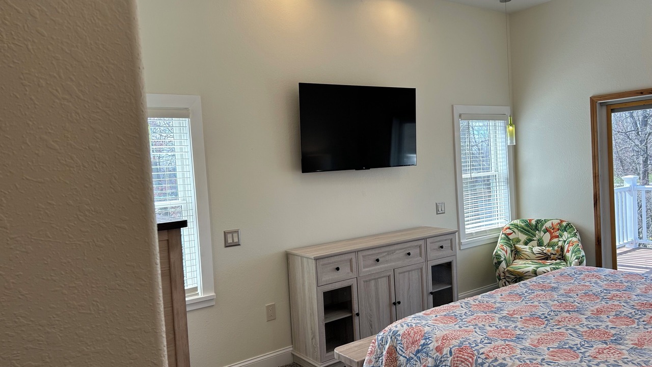 Photo of Bedroom in Oak Harbor