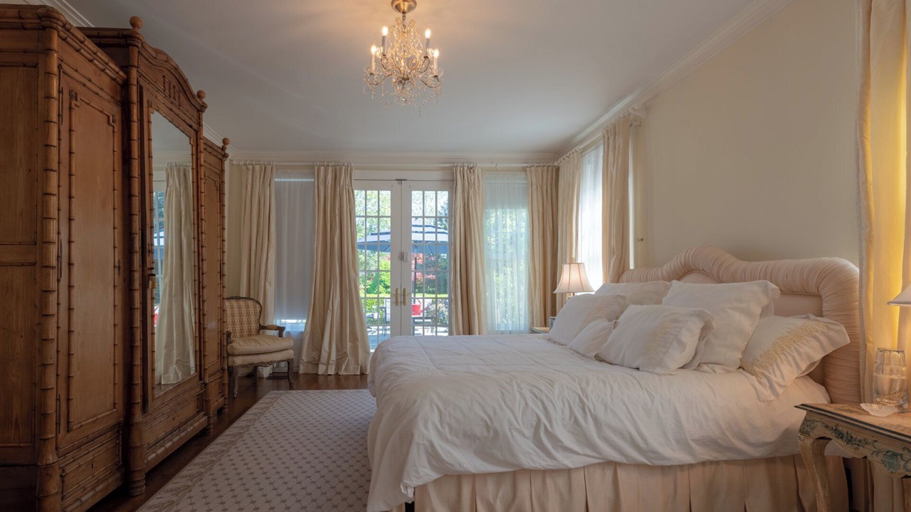 Photo of Bedroom in Village of Southampton