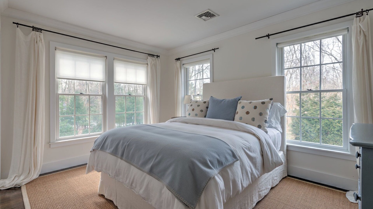 Photo of Bedroom in Sagaponack