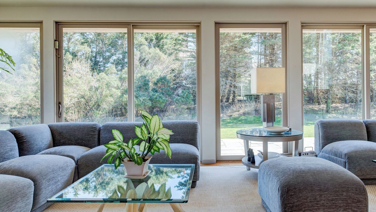 Photo of Livingroom in Sagaponack