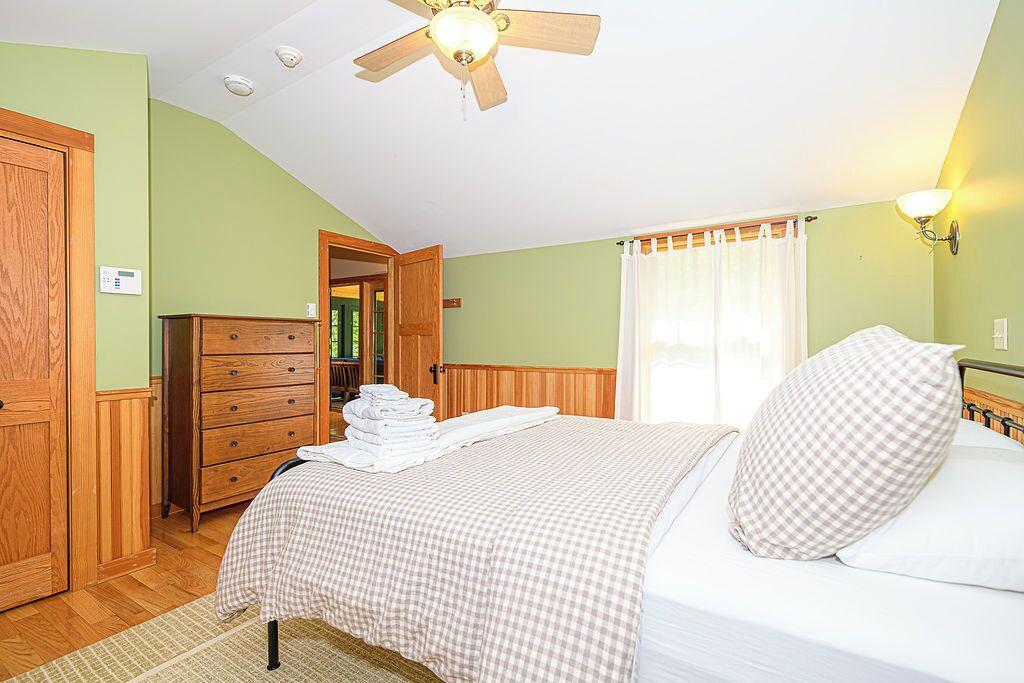 Photo of Bedroom in Blodgett Landing