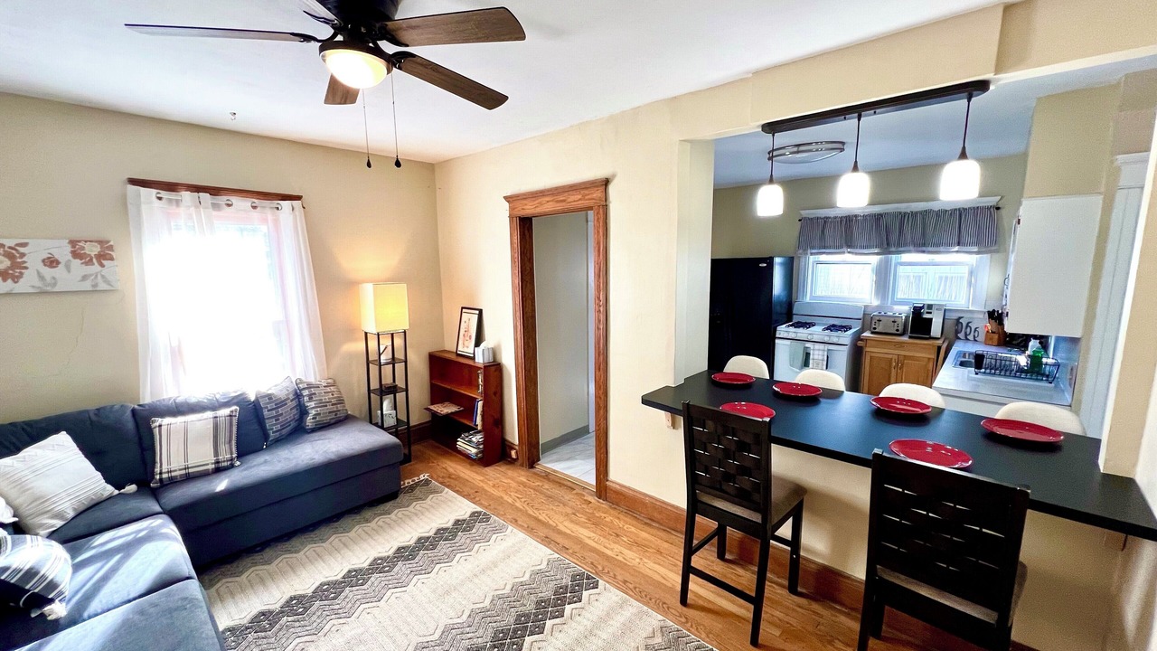 Photo of Livingroom in Cortland