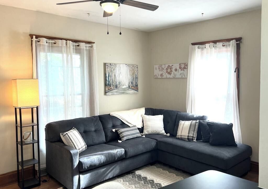 Photo of Livingroom in Cortland