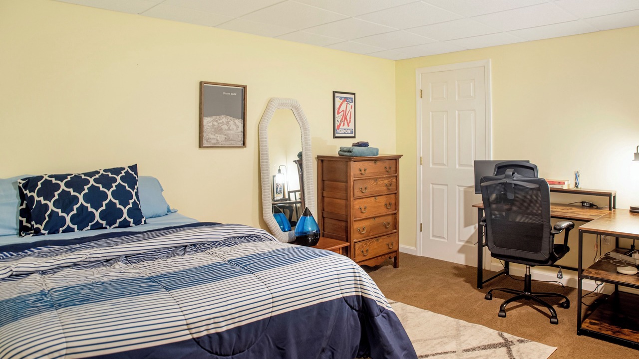 Photo of Bedroom in Williamsville