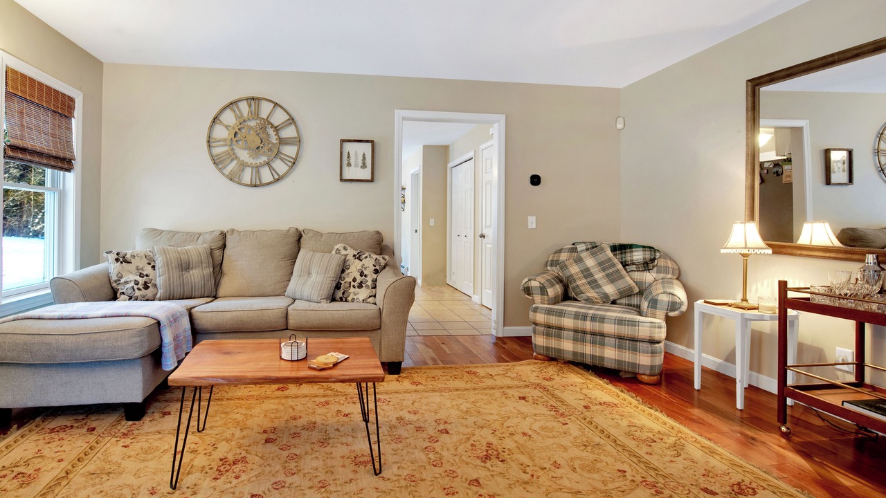 Photo of Livingroom in Williamsville