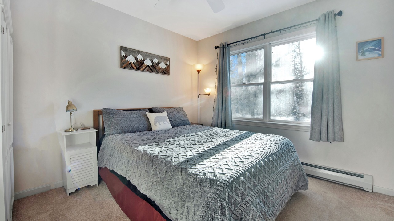 Photo of Bedroom in Williamsville