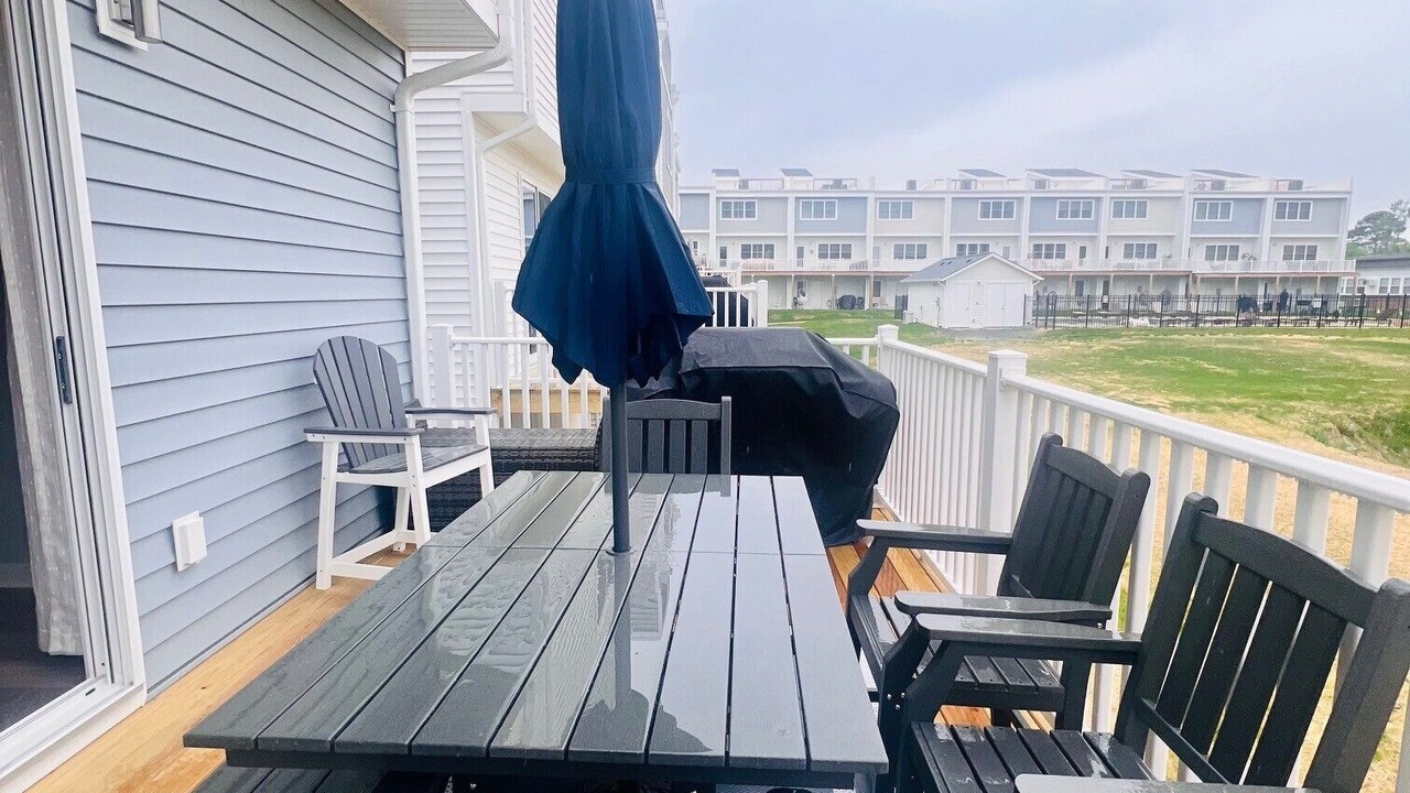 Photo of Outdoor in Issue