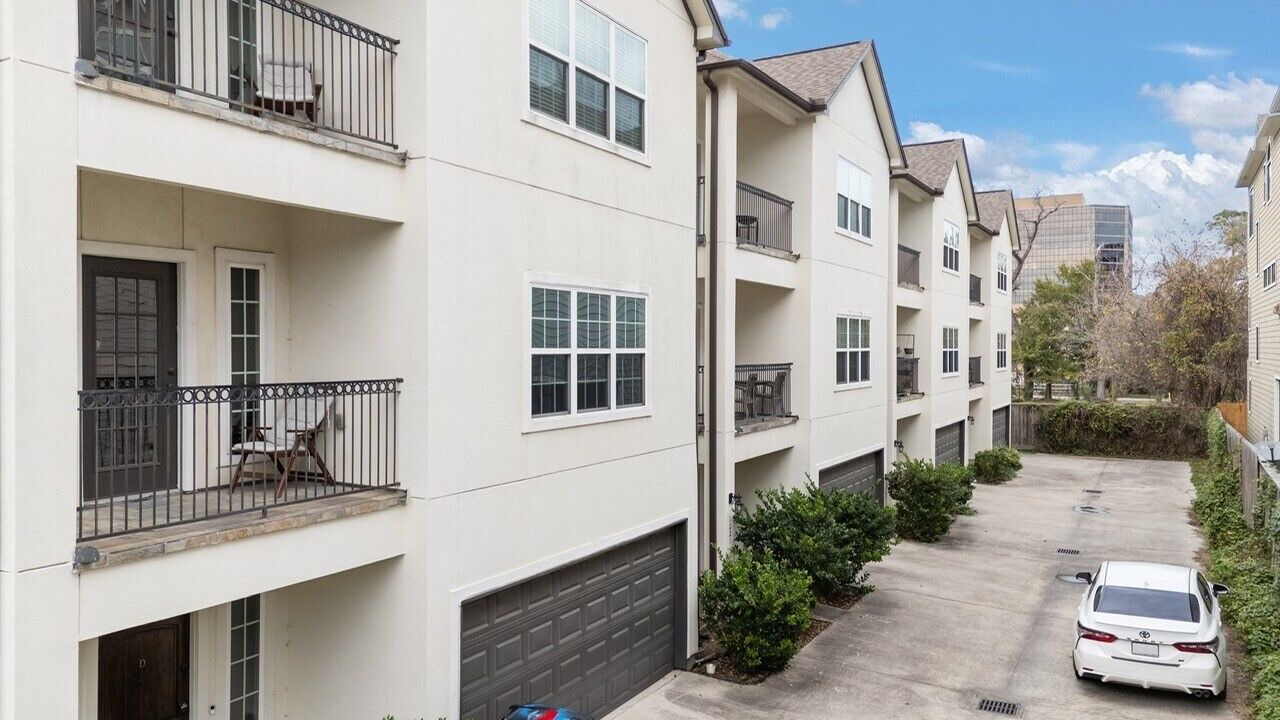 Photo of Outdoor in Shady Acres