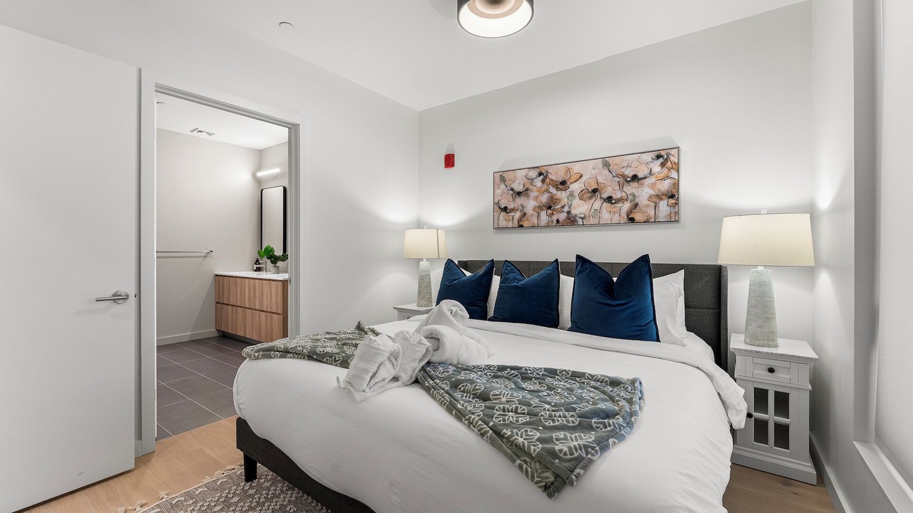 Photo of Bedroom in D Street - West Broadway