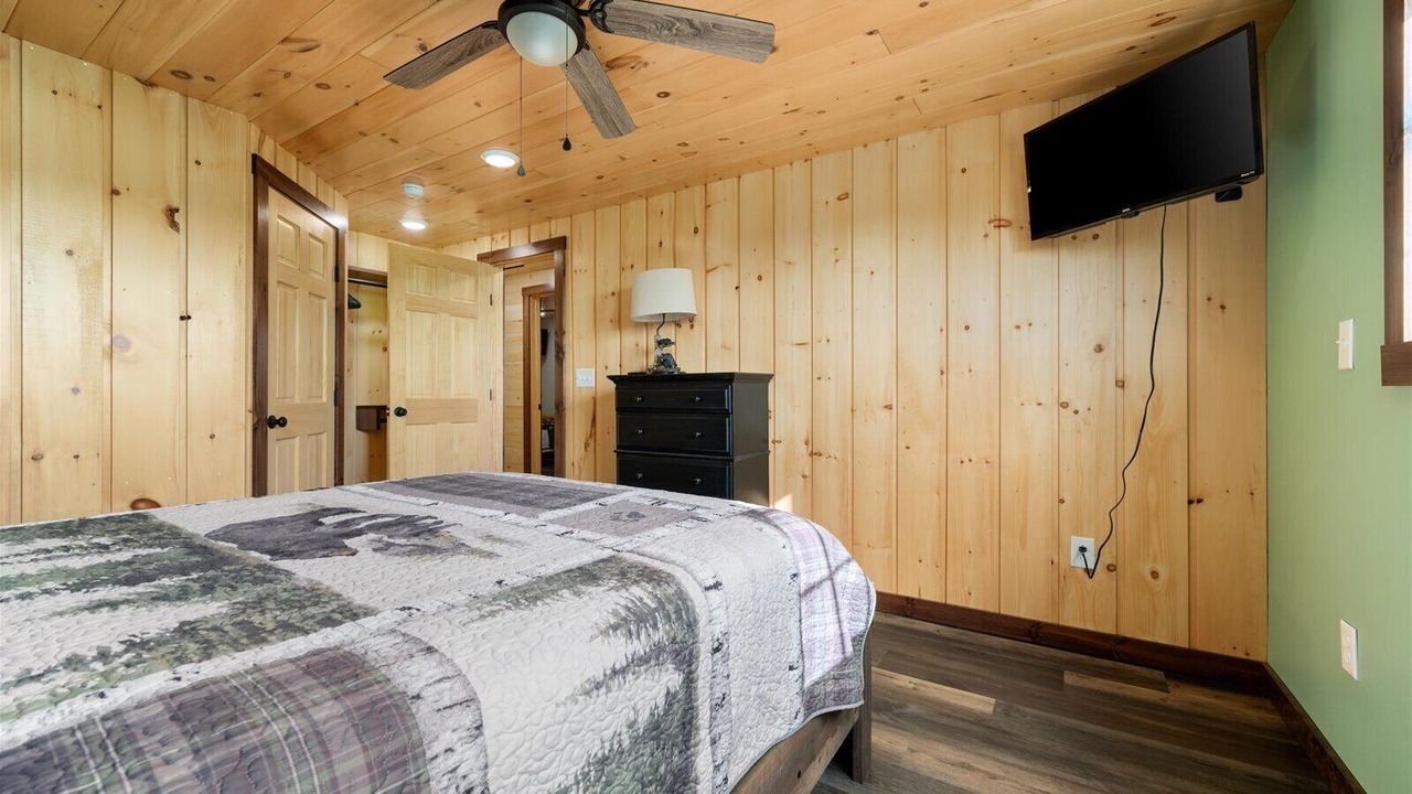 Photo of Bedroom in Mohawk Hill