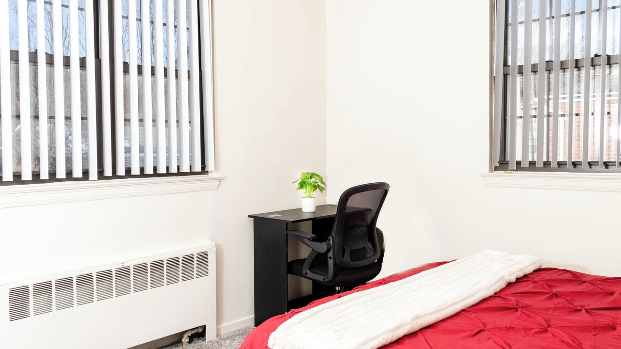 Photo of Bedroom in Albany