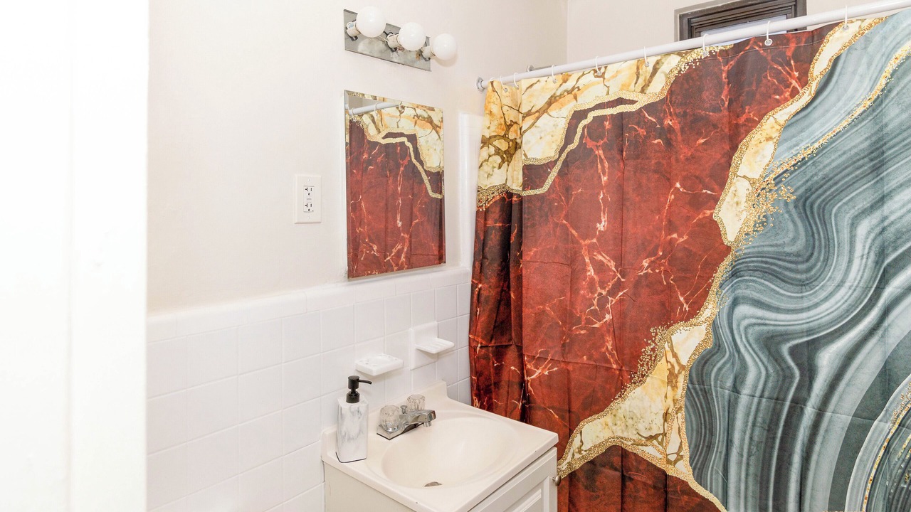 Photo of Bathroom in Albany