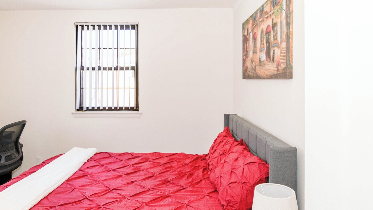 Photo of Bedroom in Albany