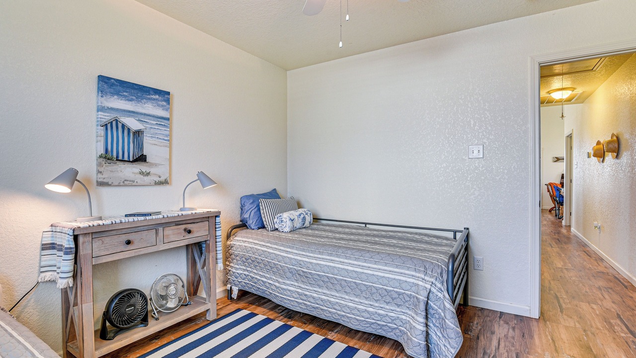 Photo of Bedroom in Surfside Beach