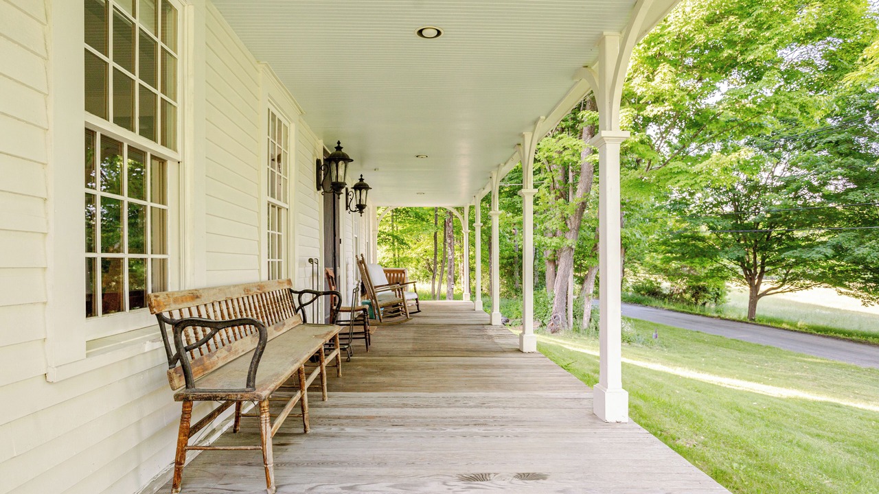 Photo of Patio Balcony in North Hartland