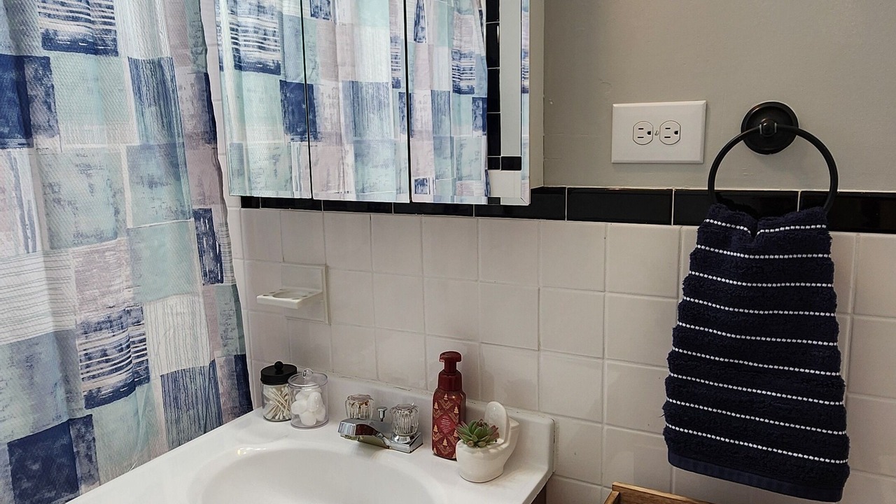 Photo of Bathroom in Scottown