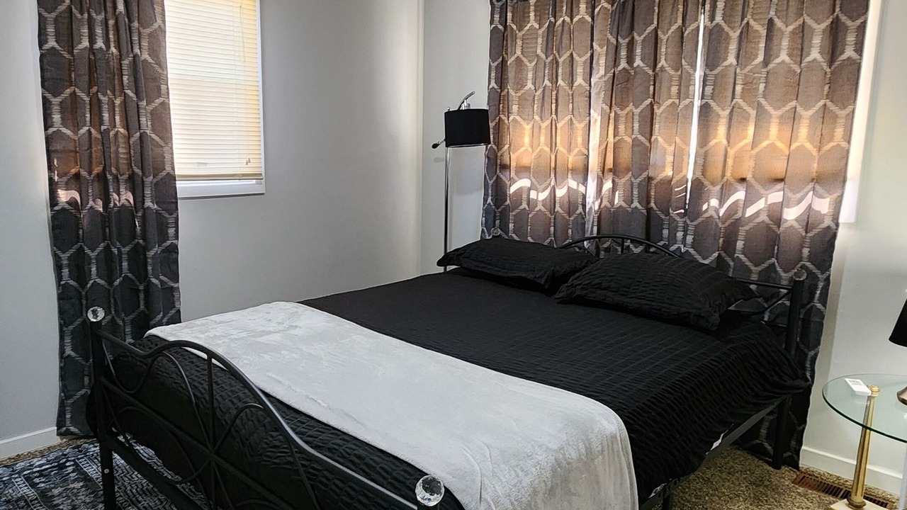 Photo of Bedroom in Scottown