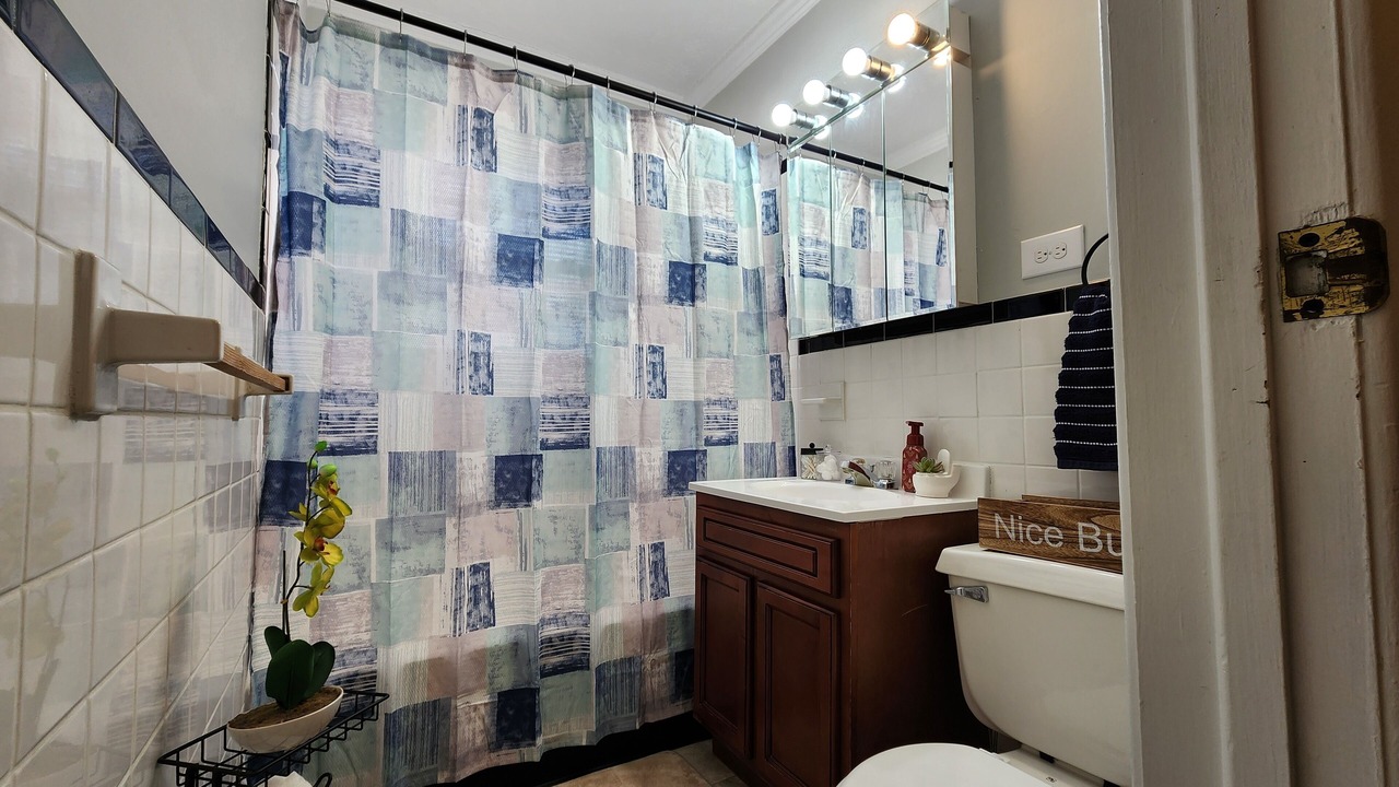 Photo of Bathroom in Scottown