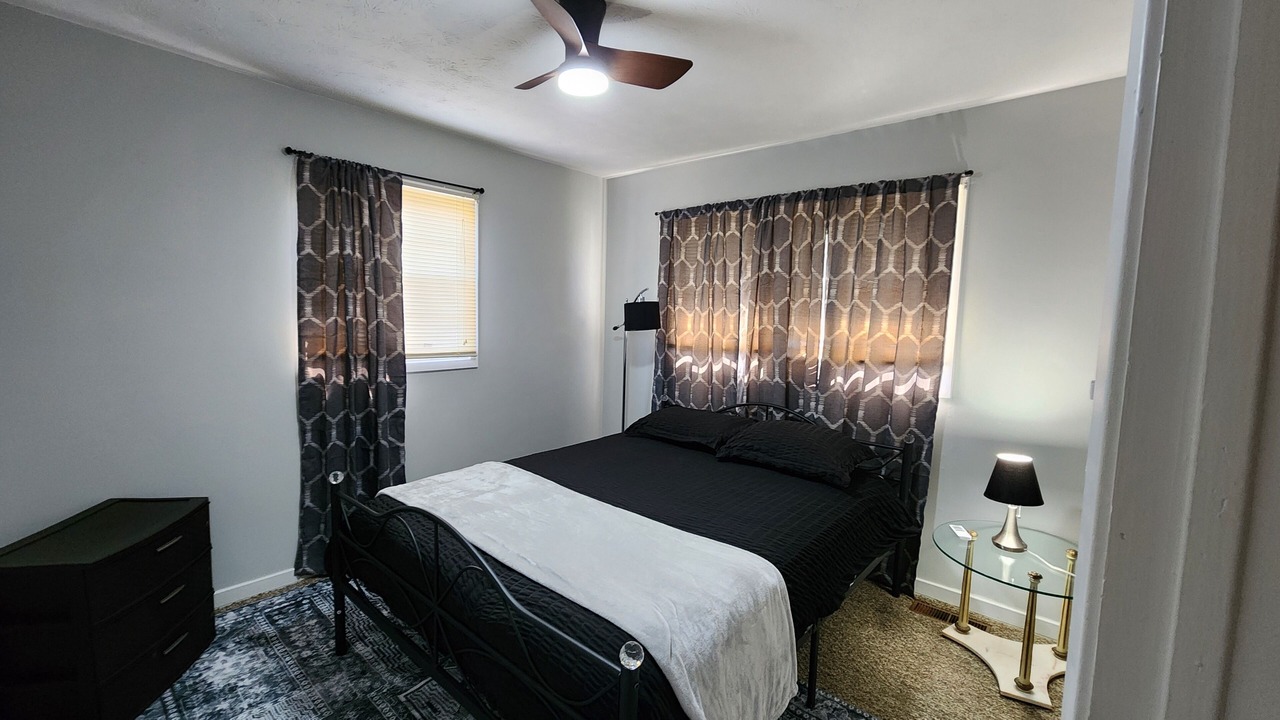 Photo of Bedroom in Scottown