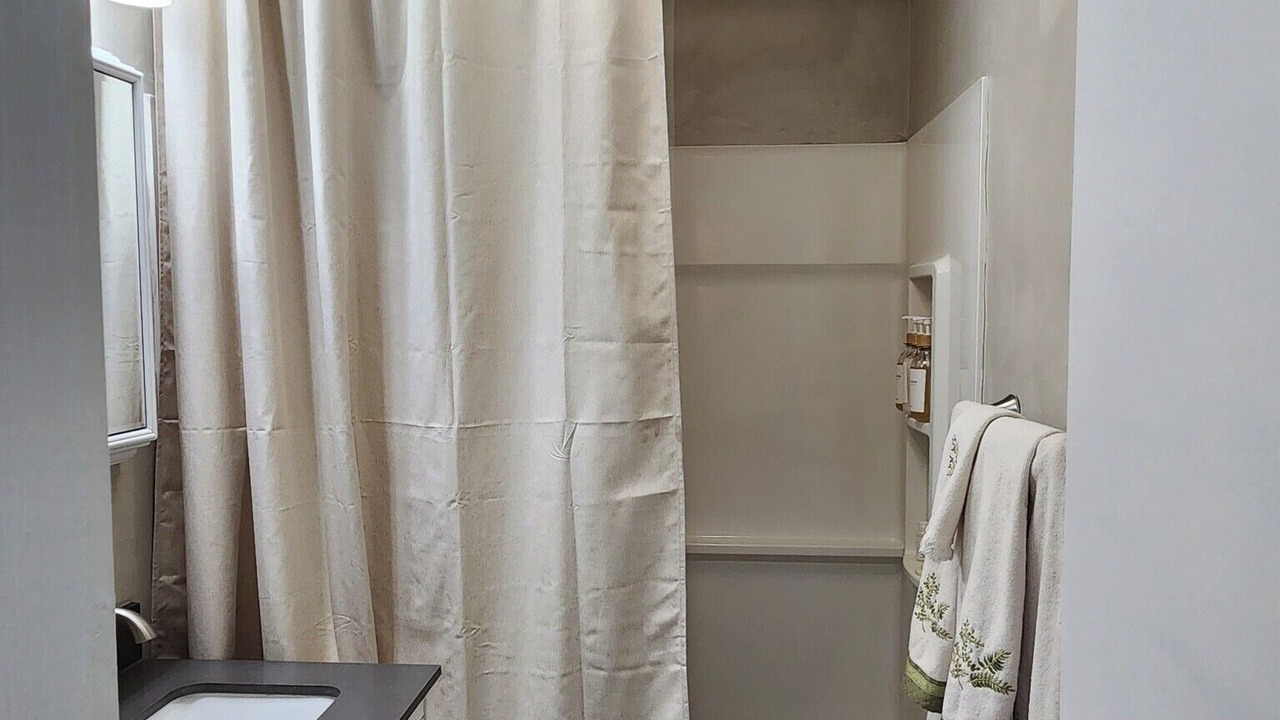 Photo of Bathroom in Firthcliffe