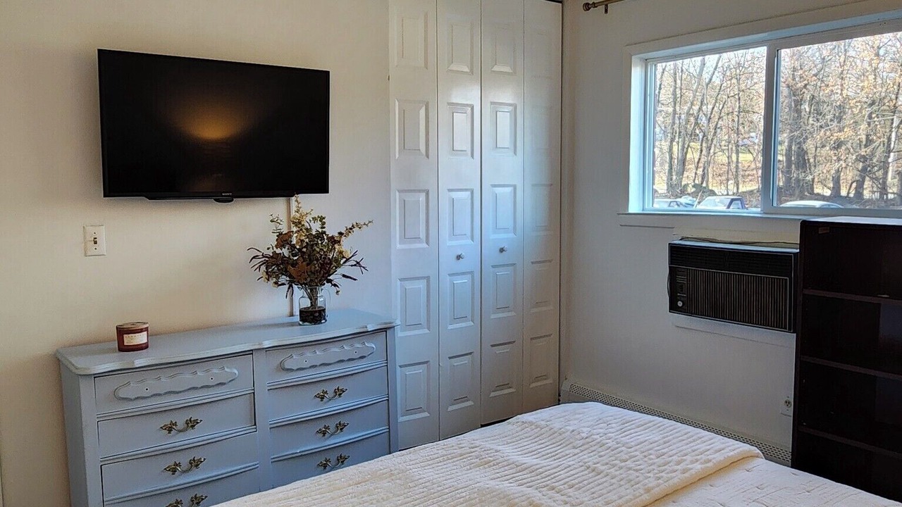 Photo of Bedroom in Firthcliffe