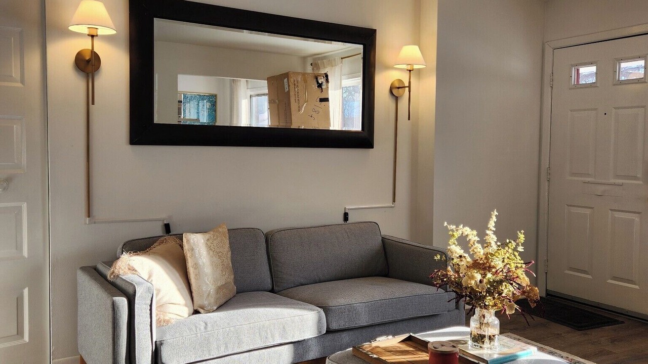 Photo of Livingroom in Firthcliffe