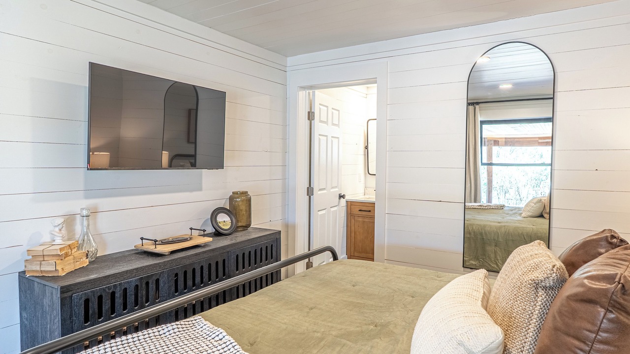 Photo of Bedroom in Fort Ann