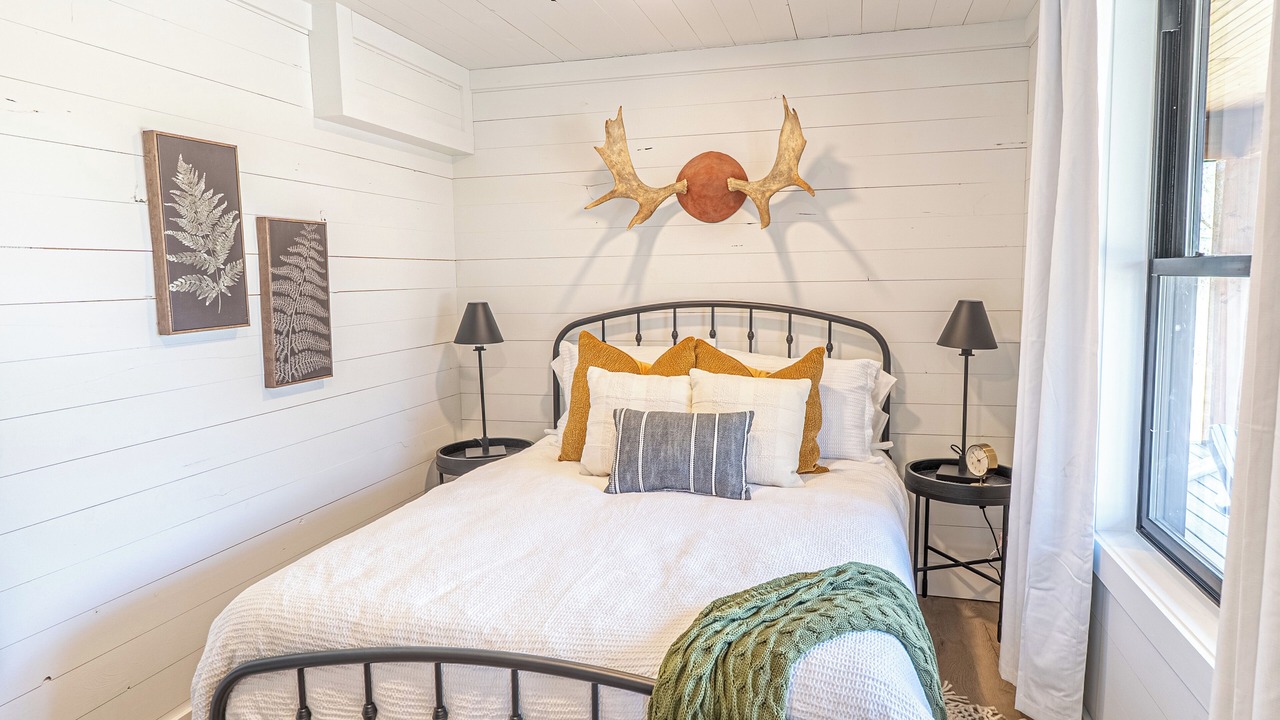 Photo of Bedroom in Fort Ann