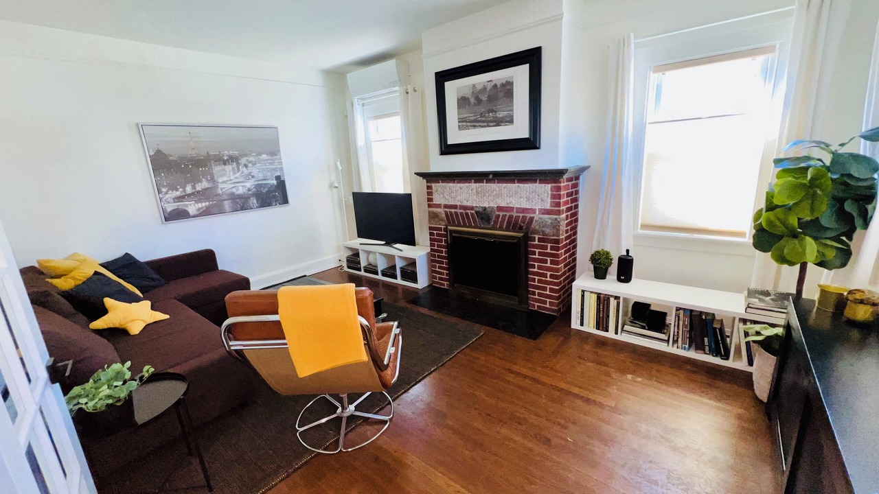 Photo of Livingroom in Harrison
