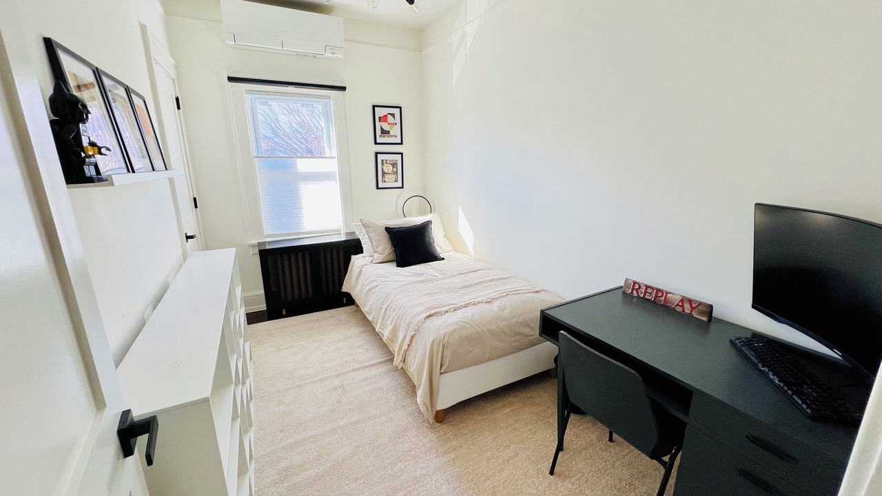Photo of Bedroom in Harrison