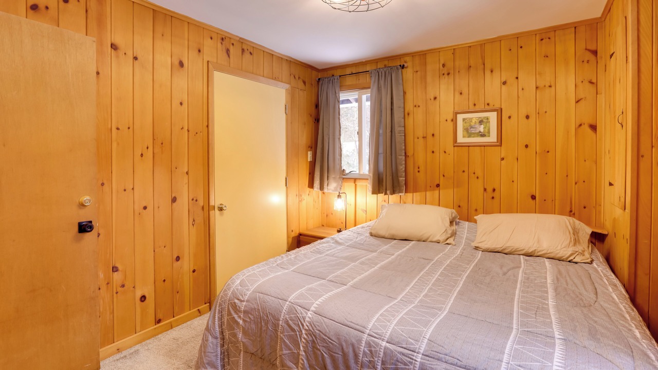 Photo of Bedroom in Schroon Lake
