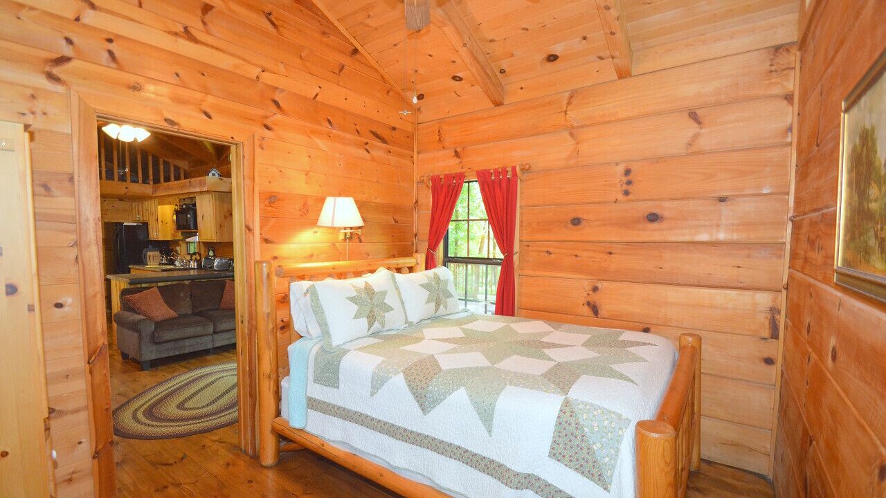 Photo of Bedroom in Berkeley Springs