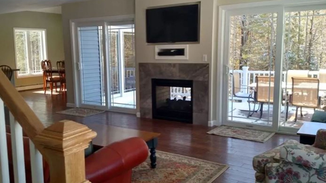 Photo of Livingroom in East Burke