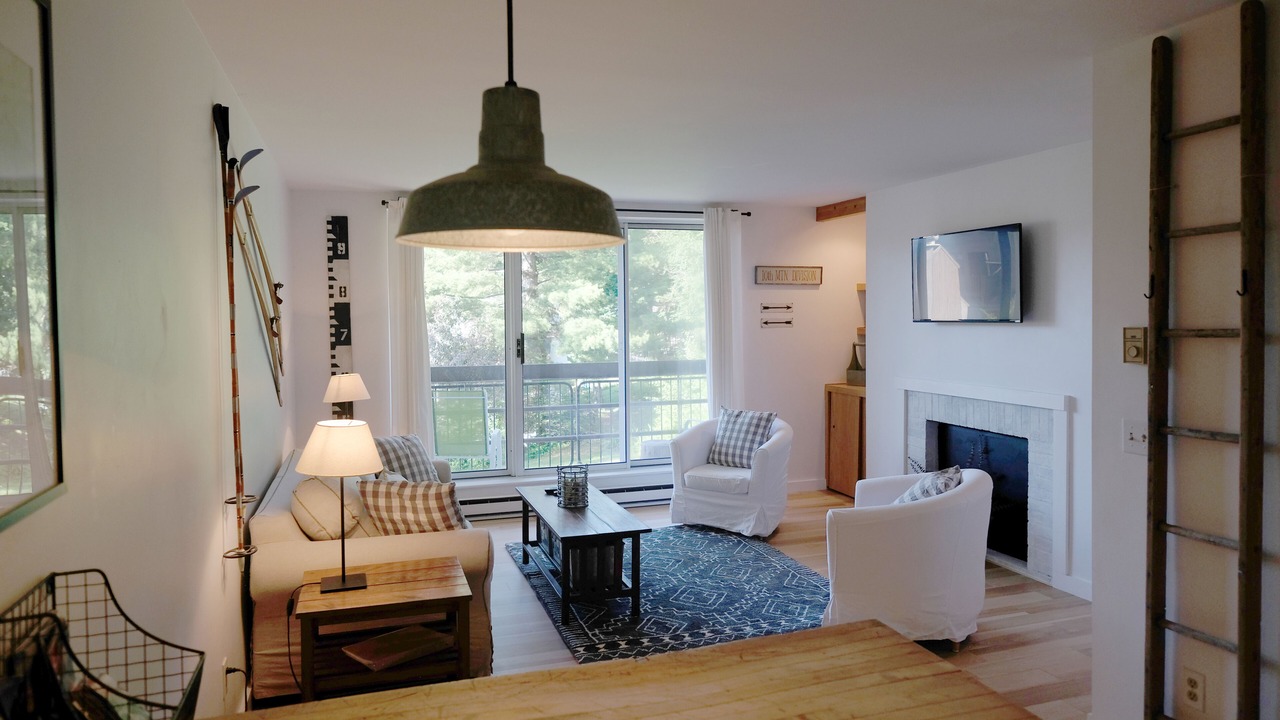 Photo of Livingroom in Warren