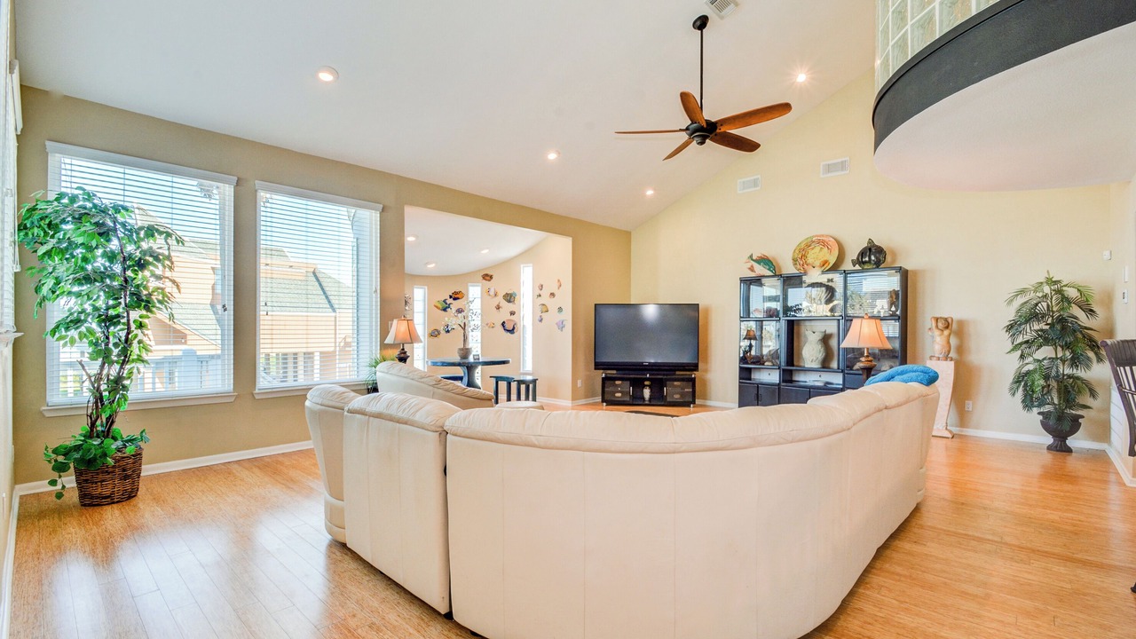 Photo of Others in Kahala Beach Estates