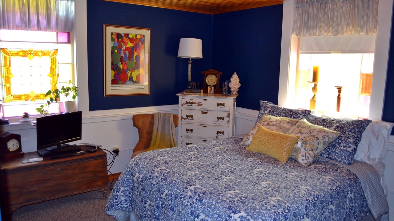 Photo of Bedroom in Wolfeboro