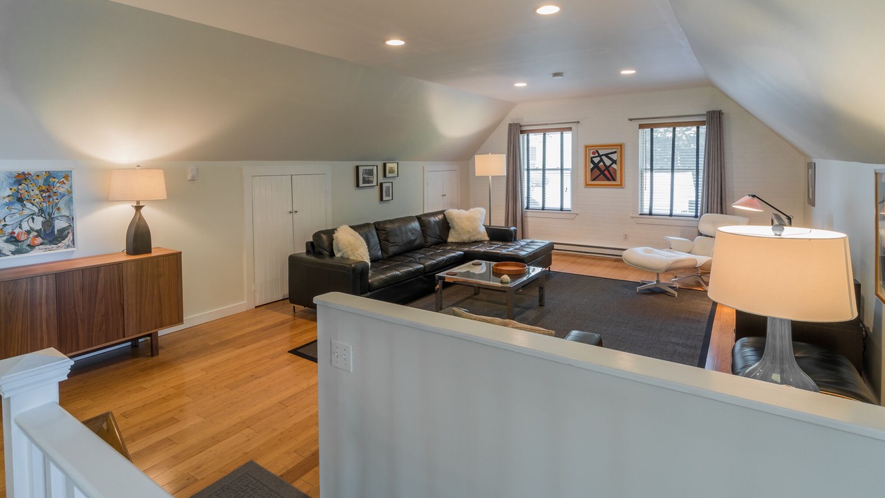 Photo of Livingroom in Lincoln Park