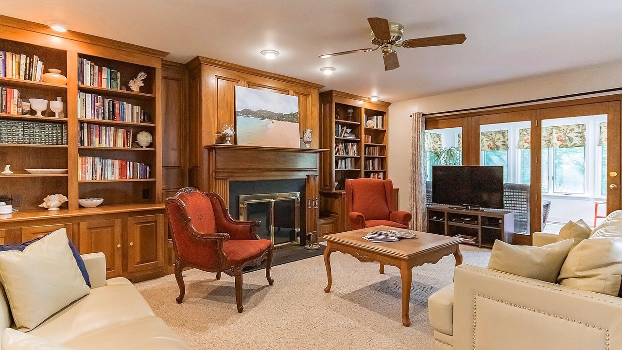 Photo of Livingroom in Barboursville