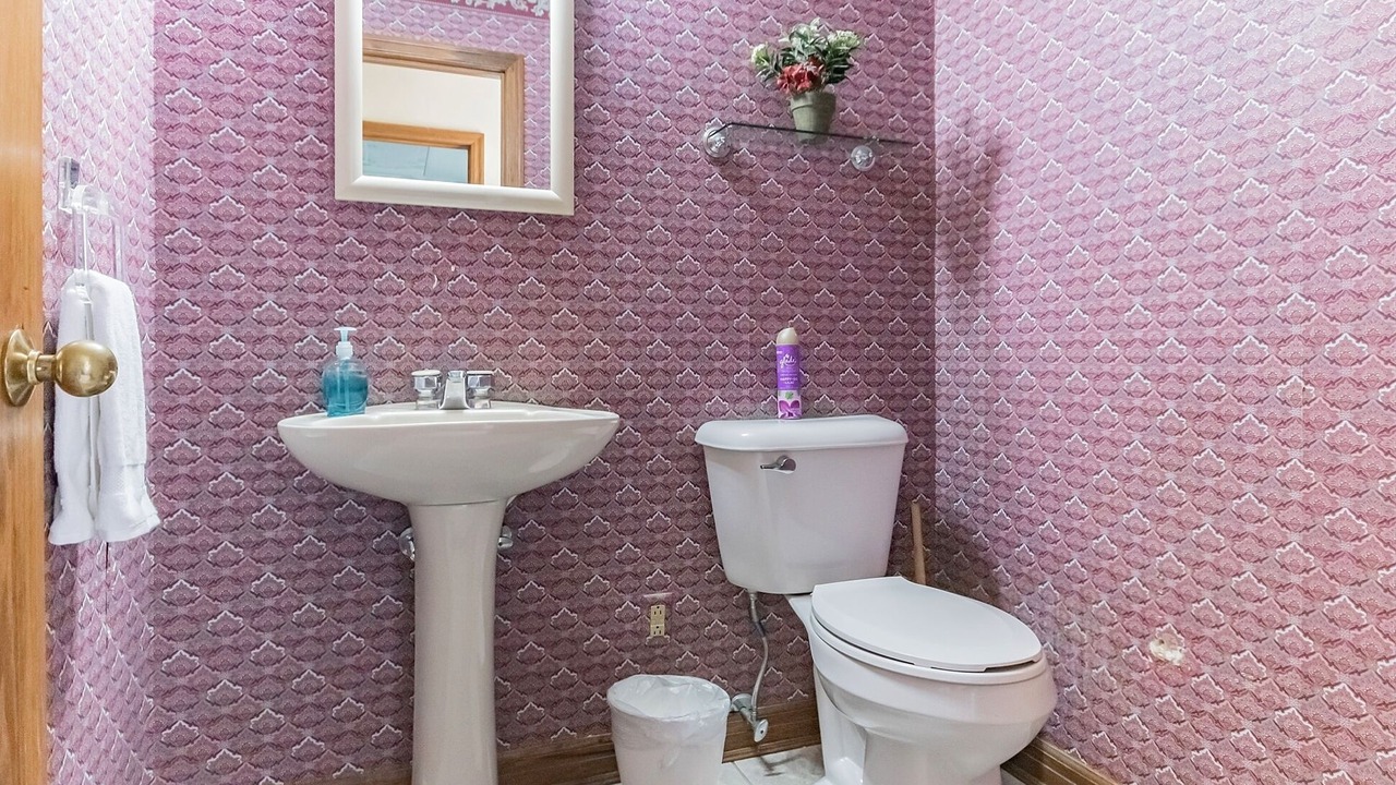Photo of Bathroom in Barboursville