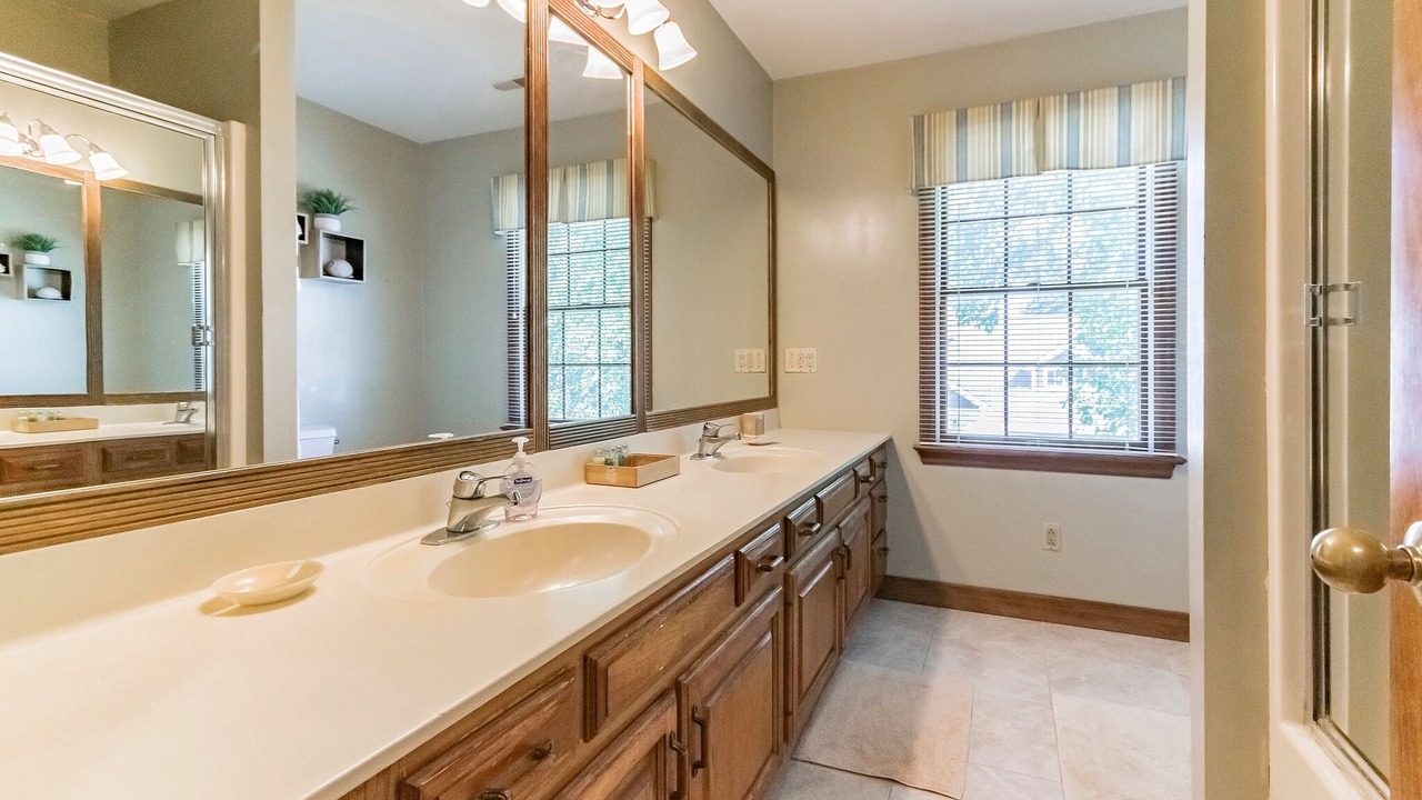 Photo of Bathroom in Barboursville