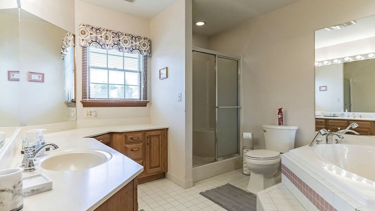 Photo of Bathroom in Barboursville