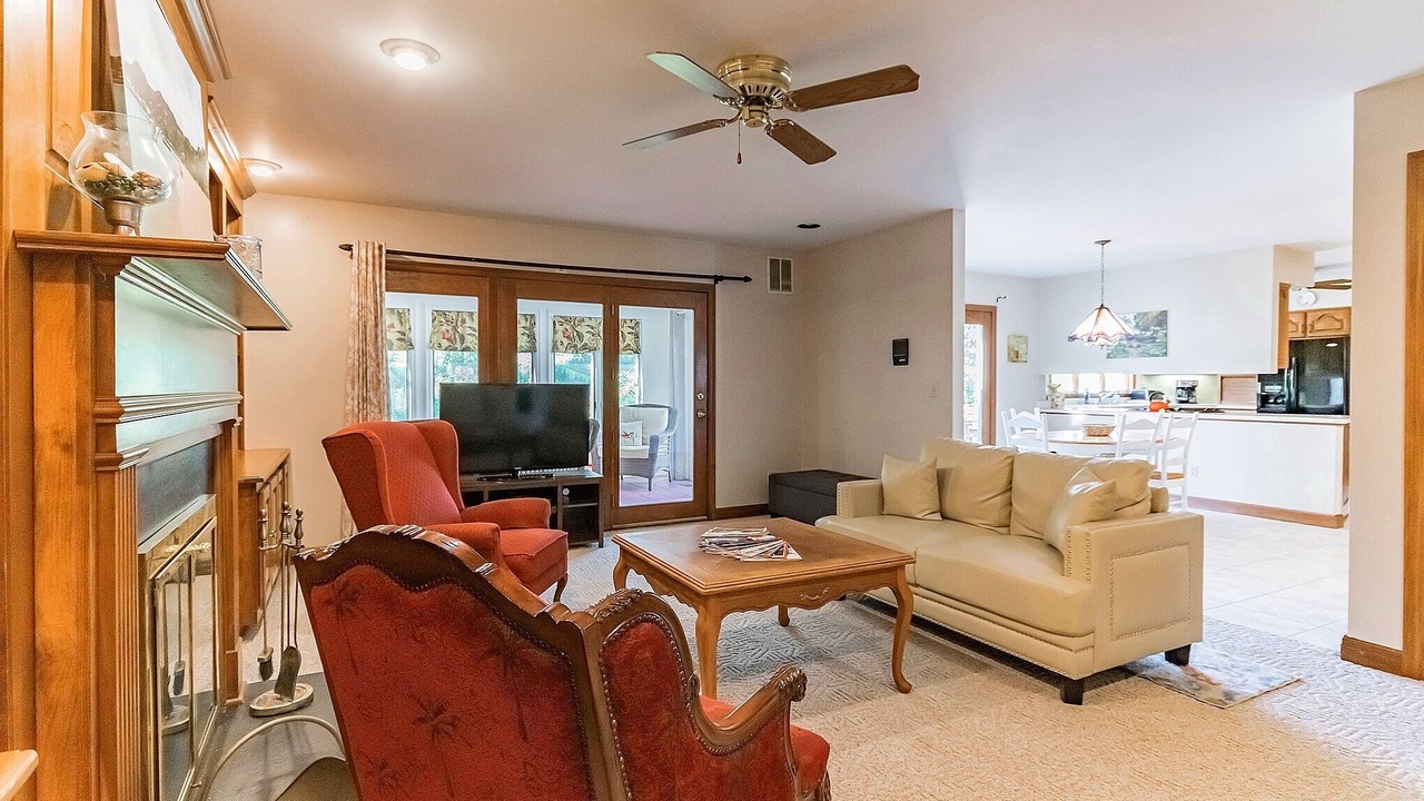 Photo of Livingroom in Barboursville