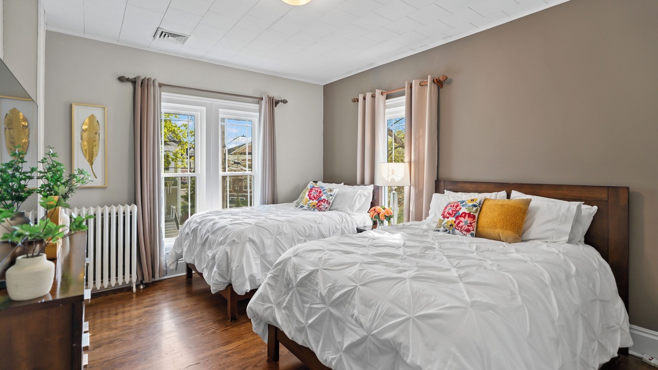 Photo of Bedroom in Saratoga Springs
